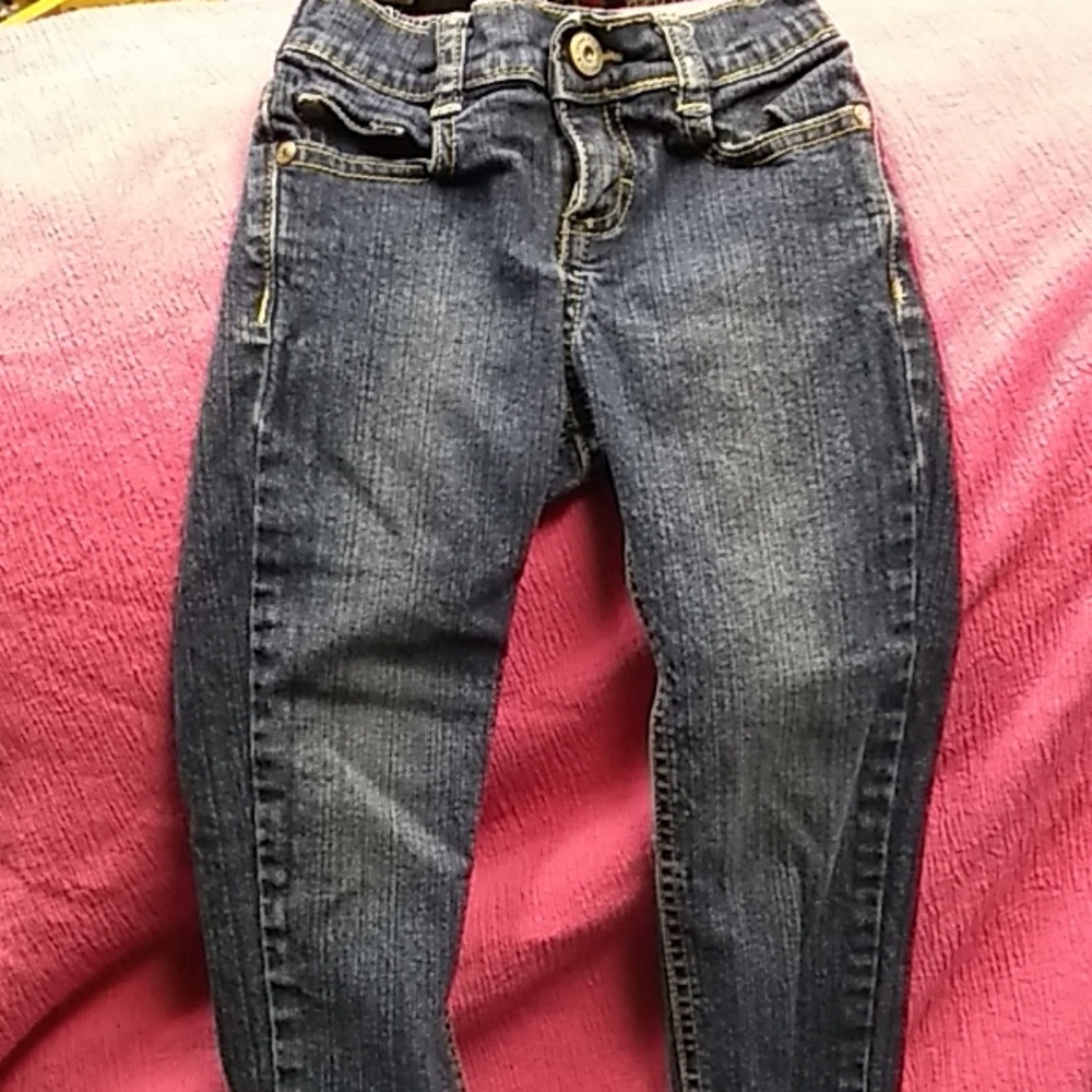 Oshkosh girls jeans size 3t